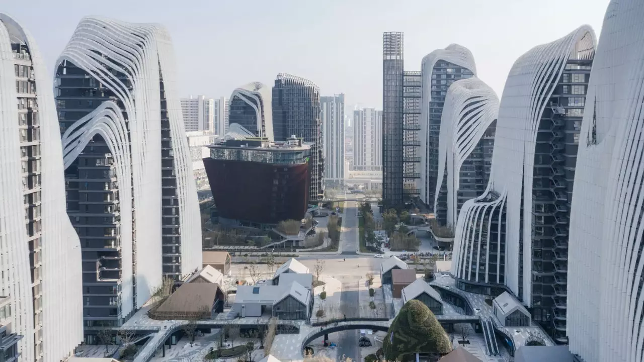 Das imposante Zentrum der chinesischen Stadt Nanjing steht kurz vor der Eröffnung