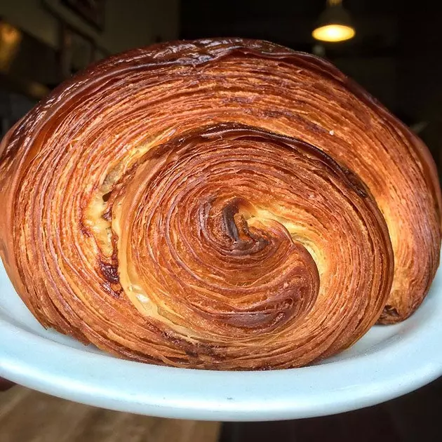 Croissant hipnotis di Tartine Bakery