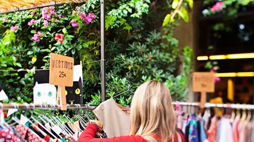 Tá sé ag teacht! Margaí Nollag do do cheannacháin in Barcelona