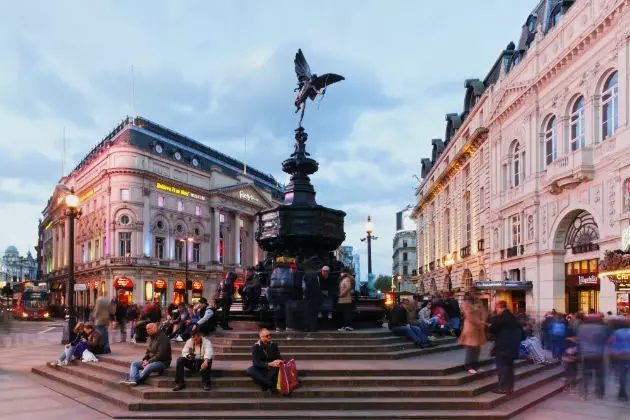 Piccadilly Circus