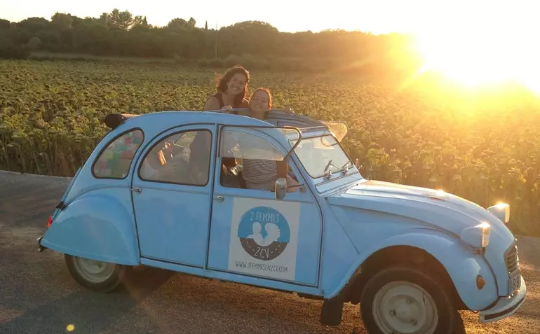 2 Femmes em 2CV ou como viajar o mundo em dois cavalos