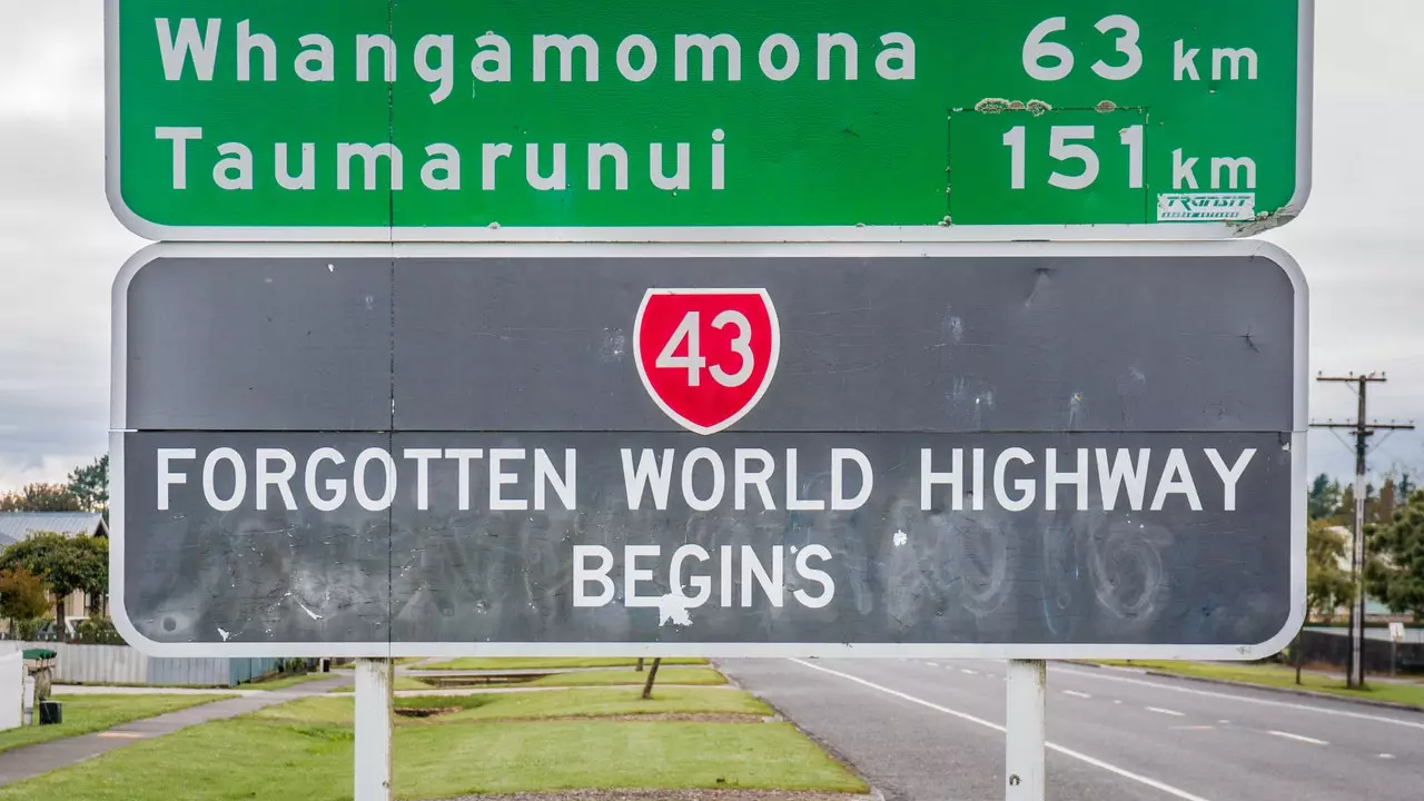 Neuseeland: Kräizung vun der Forgotten World Highway