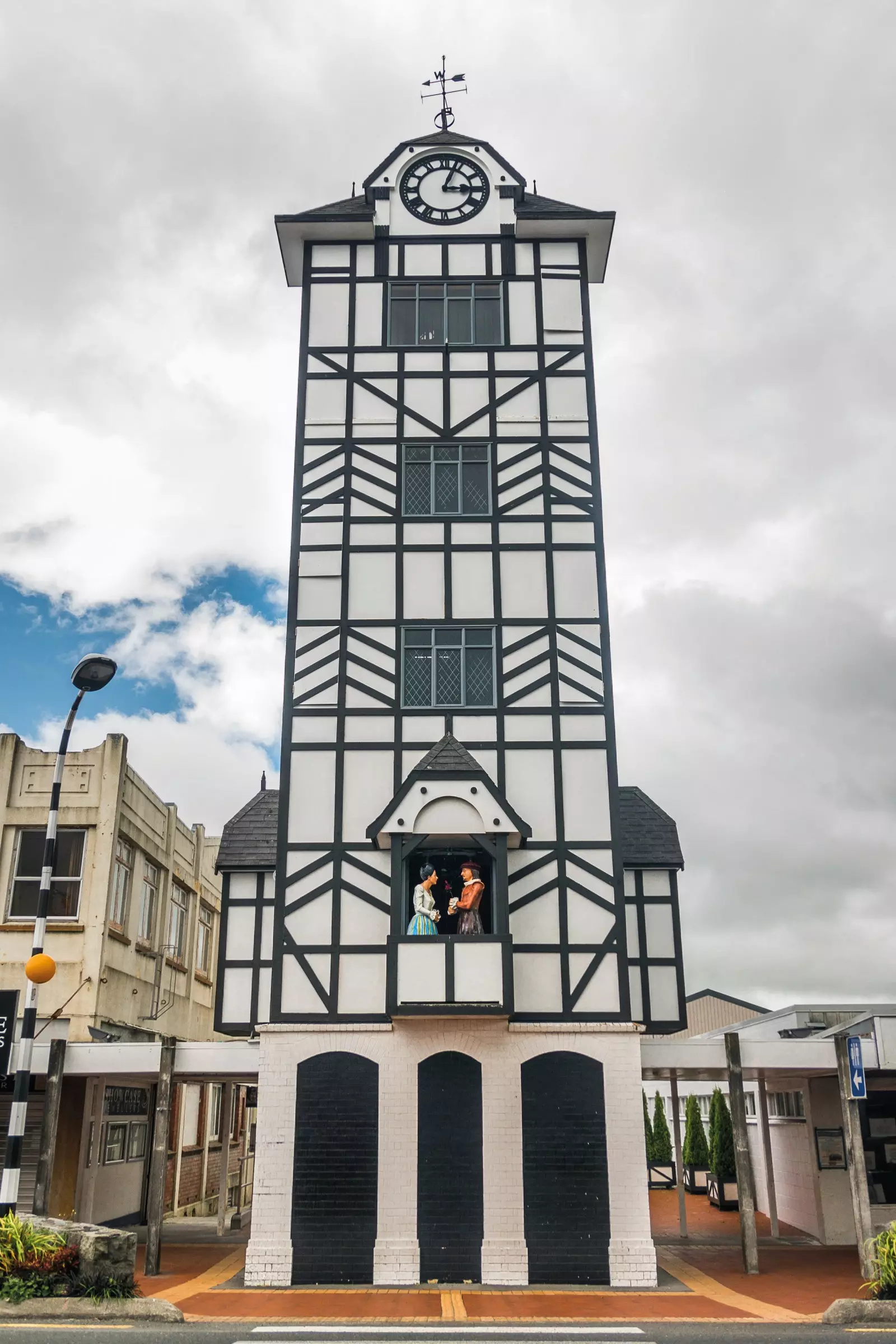 Stratford Unudulmuş Dünya Şossesi.