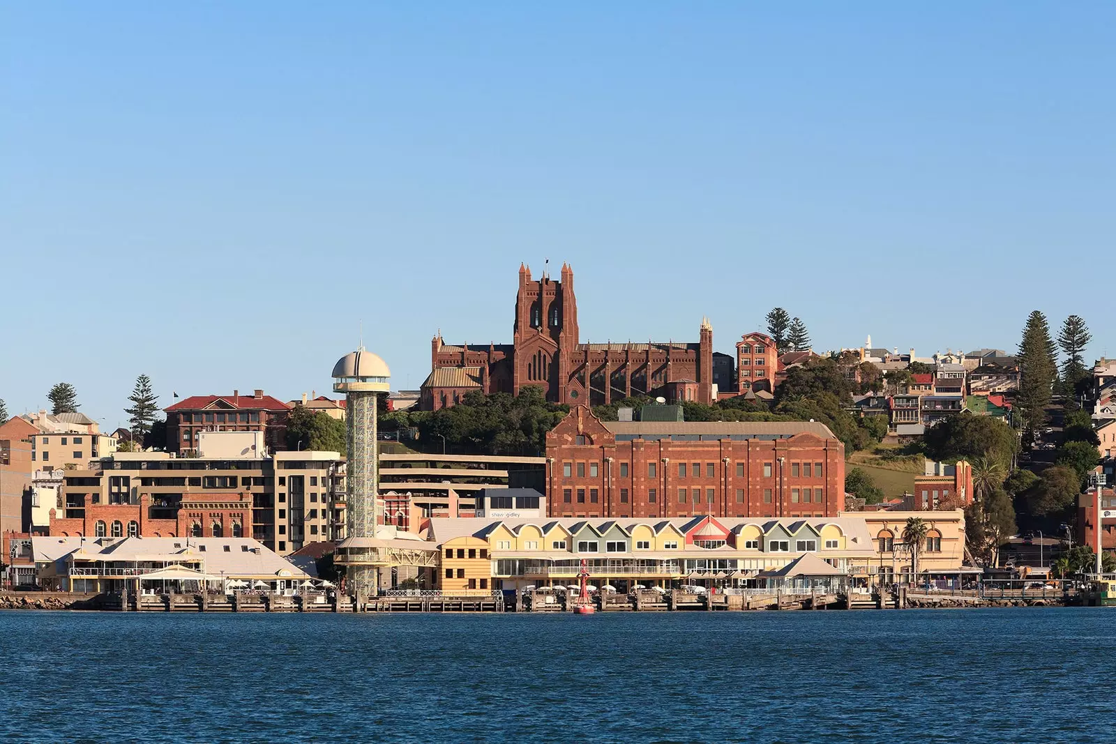 Die Uferpromenade von Newcastle