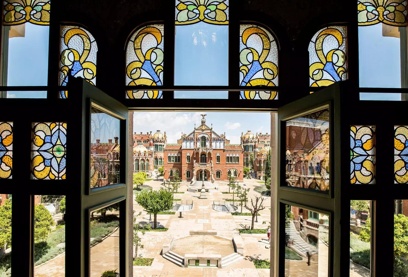 Modernistická ohrada nemocnice Hospital de la Santa Creu i Sant Pau