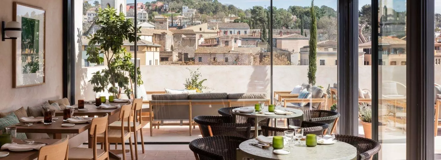 Un merveilleux brunch est également servi sur la terrasse de l'hôtel.