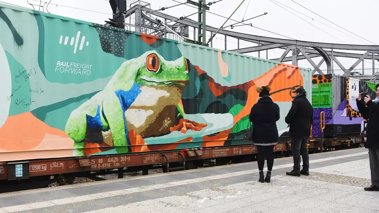 Noah's Train, eitt lengsta listaverk í heimi, er nú þegar í Madríd