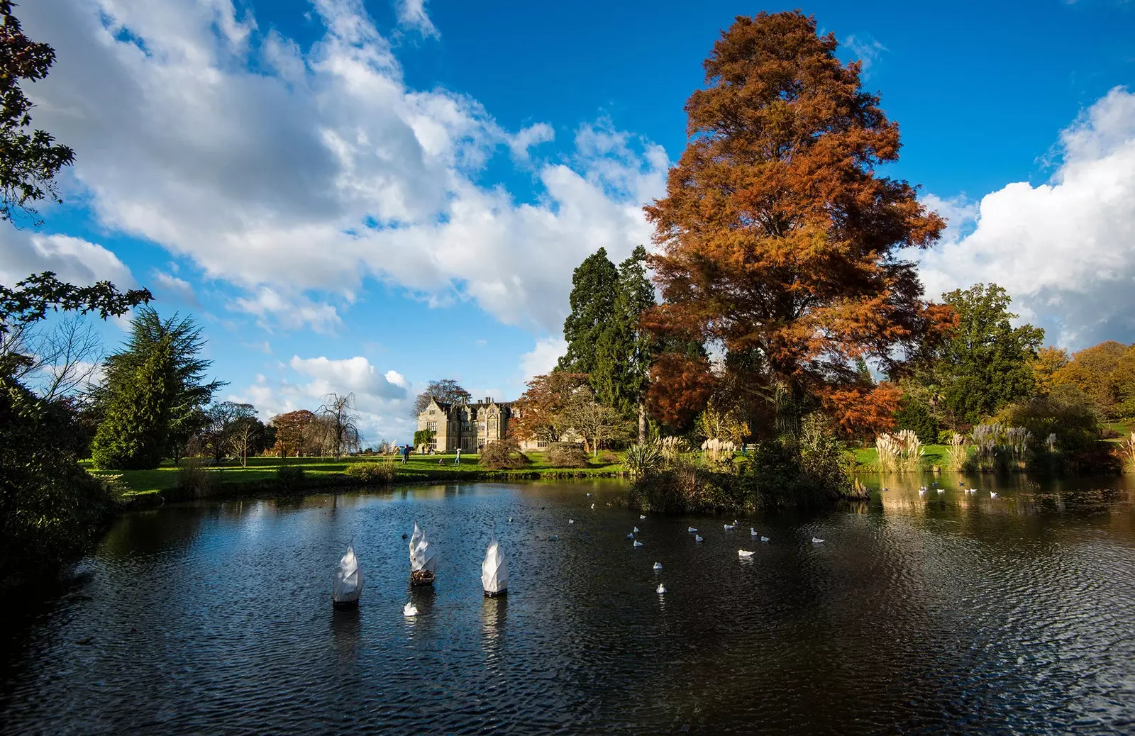 Taman yang menawan berhampiran London