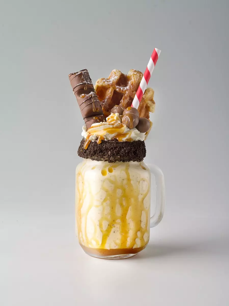 Caramel Freakshake af Tommy Mels