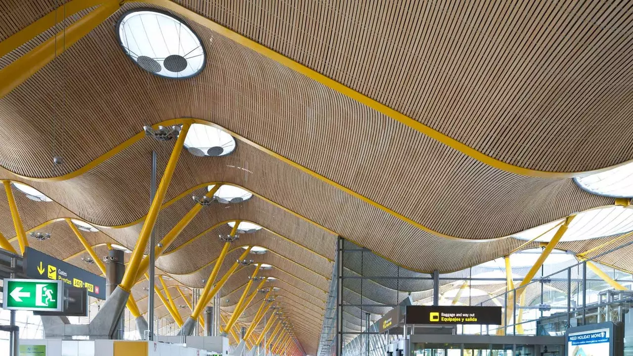 Et le meilleur aéroport du sud de l'Europe est… Adolfo Suárez Madrid-Barajas