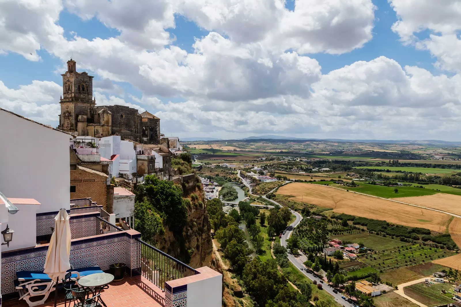 Widok z balkonu Peña Nueva w Arcos de la Frontera