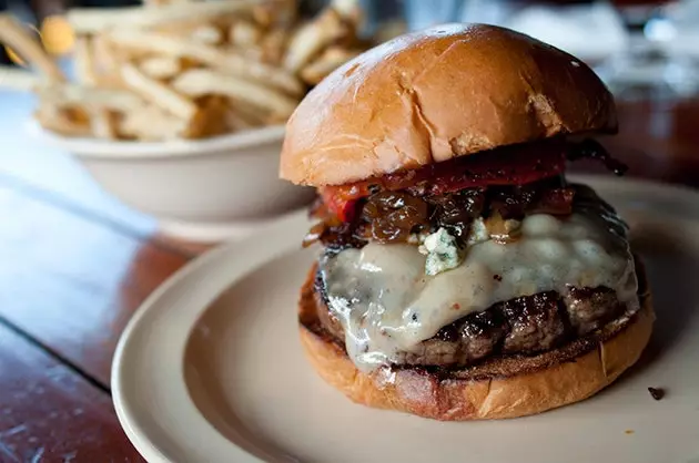 STOUT hamburgueses per bavejar...