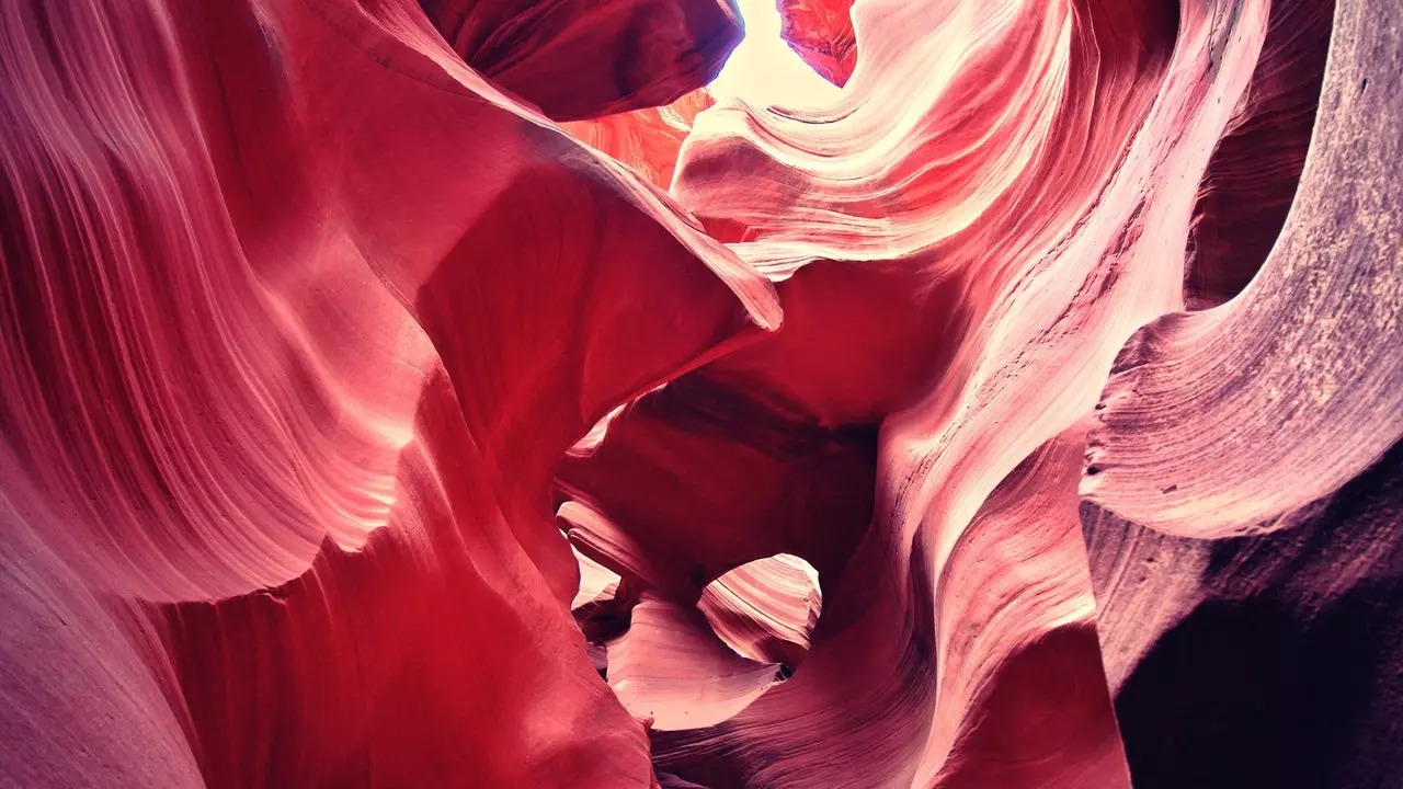 Antelope Canyon, Navajo gimsteinn eyðimerkurinnar