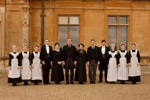 Il-persunal tas-servizz ta’ ‘Downtown Abbey’ irnexxielu jġib lill-butlers Ingliżi lura fil-moda