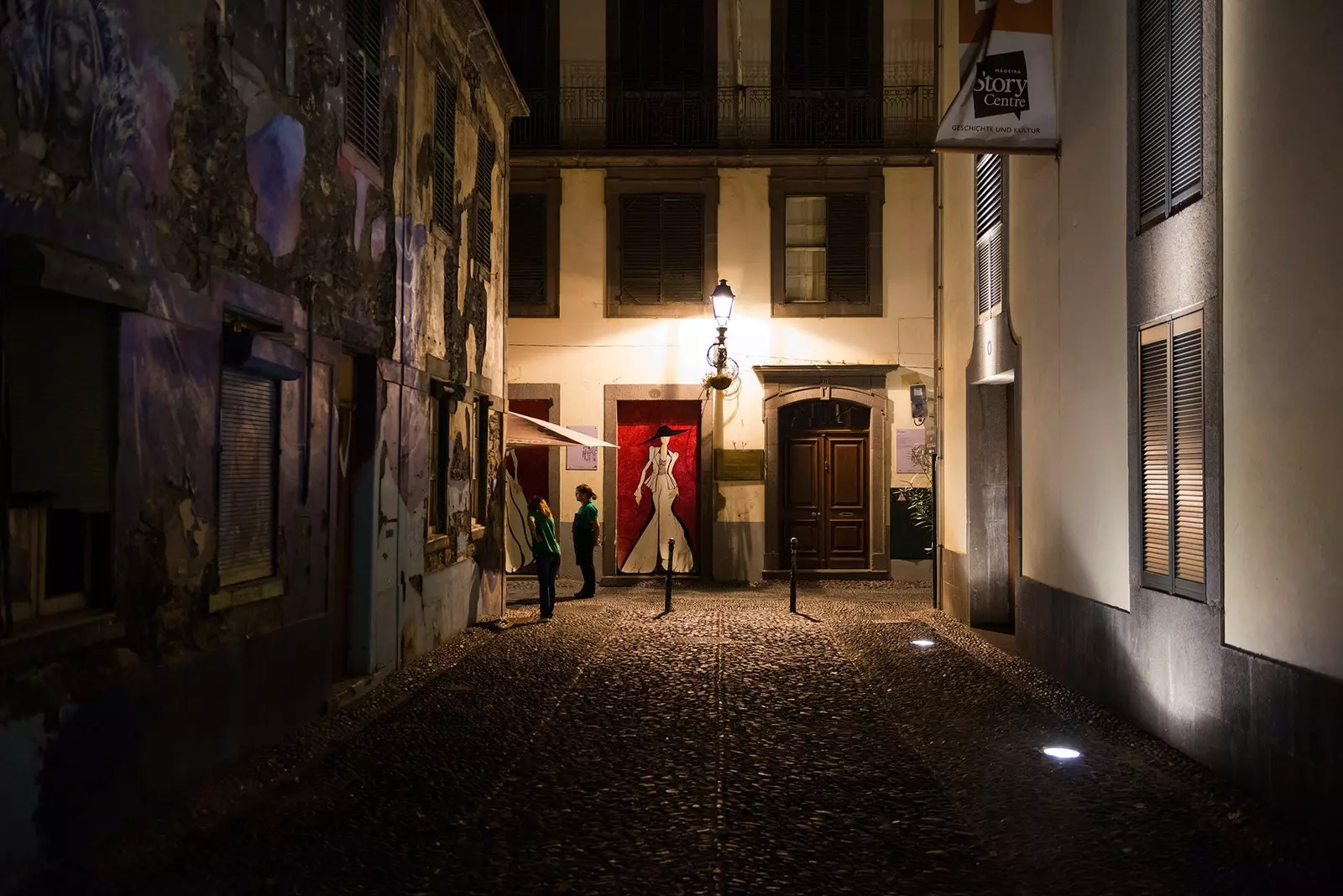 Funchal vagy az utcák helyreállításának művészete street art segítségével