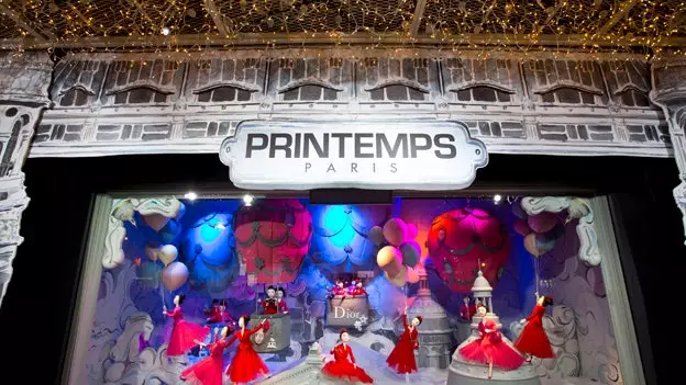 Christmas window displays in Paris