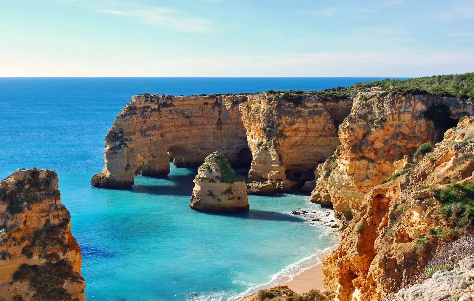 algarve cliffs