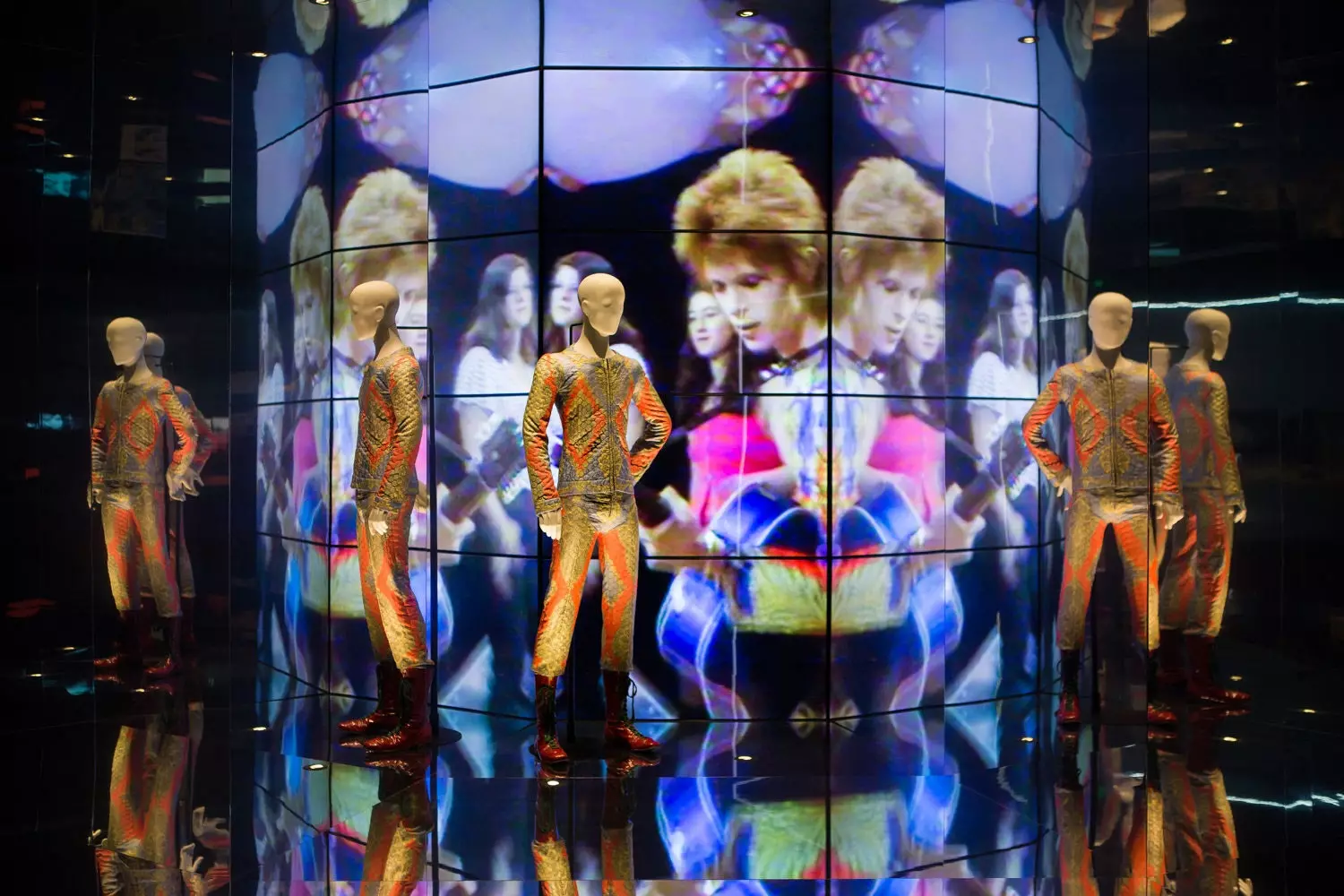 Since May 25, the David Bowie is exhibition in Barcelona has already received nearly 100,000 visitors