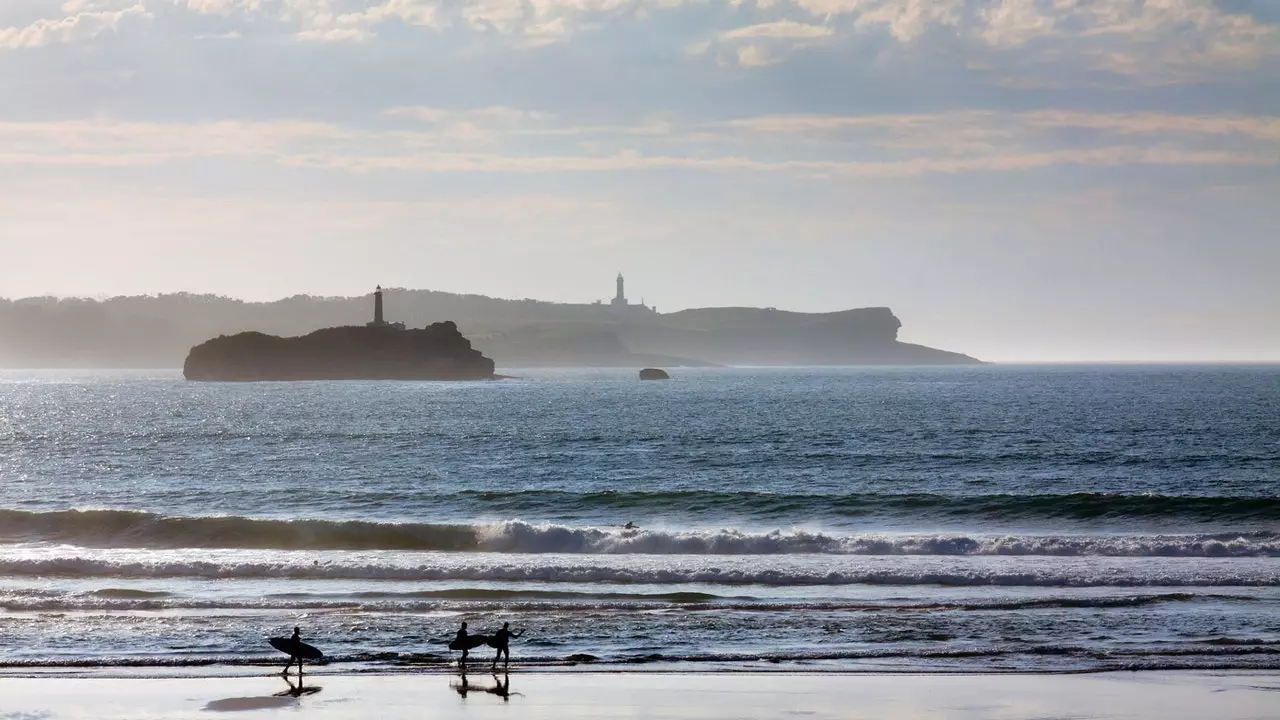 Somo: syurga melayari berada di Cantabria