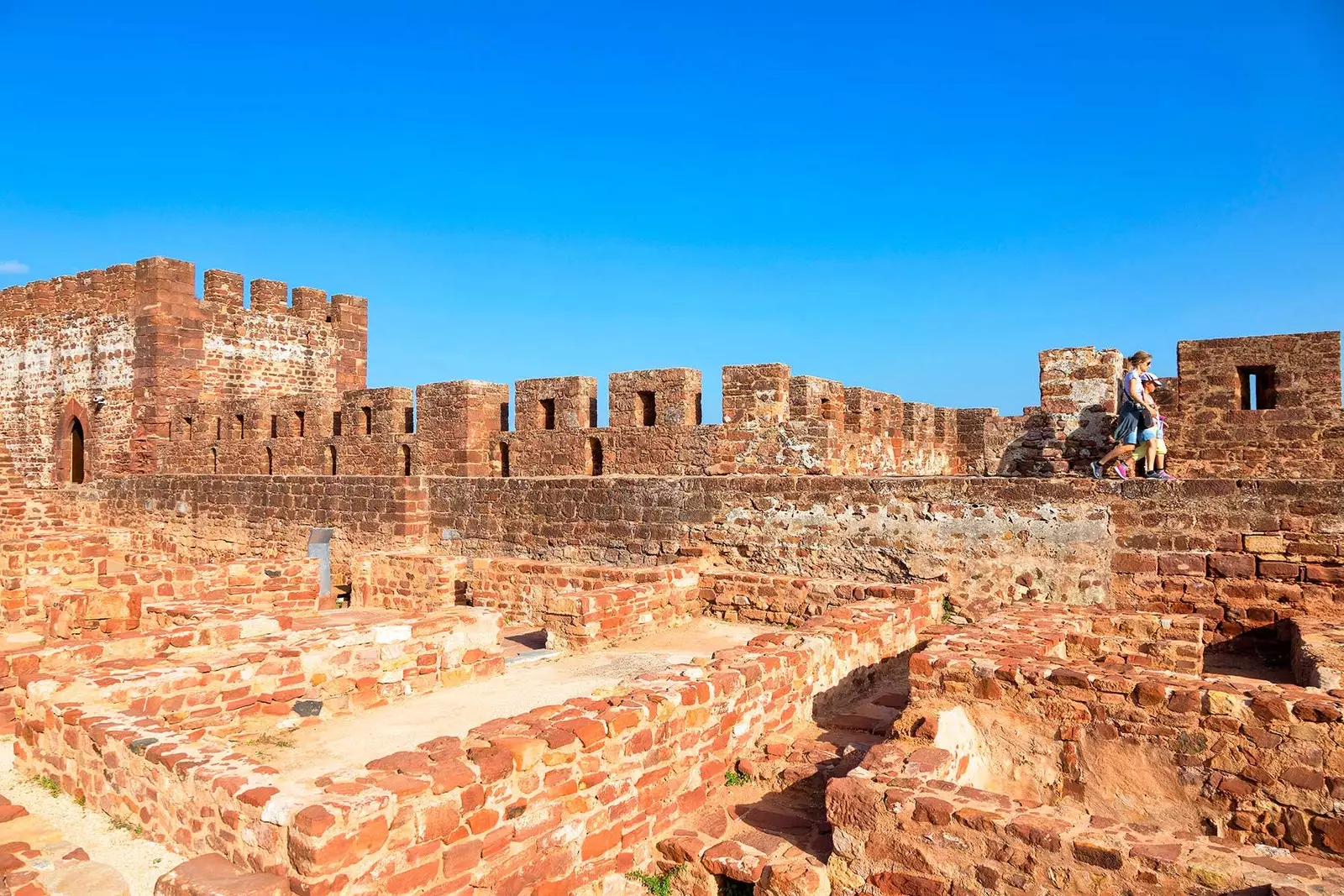 Silves qalasını ziyarət etmək üçün nə gözləyirsiniz?