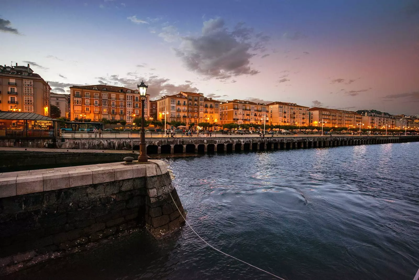 Il lampione della baia di Santander Cantabria.