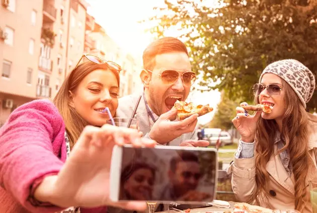 Selfie-matälskaren eller matälskaren