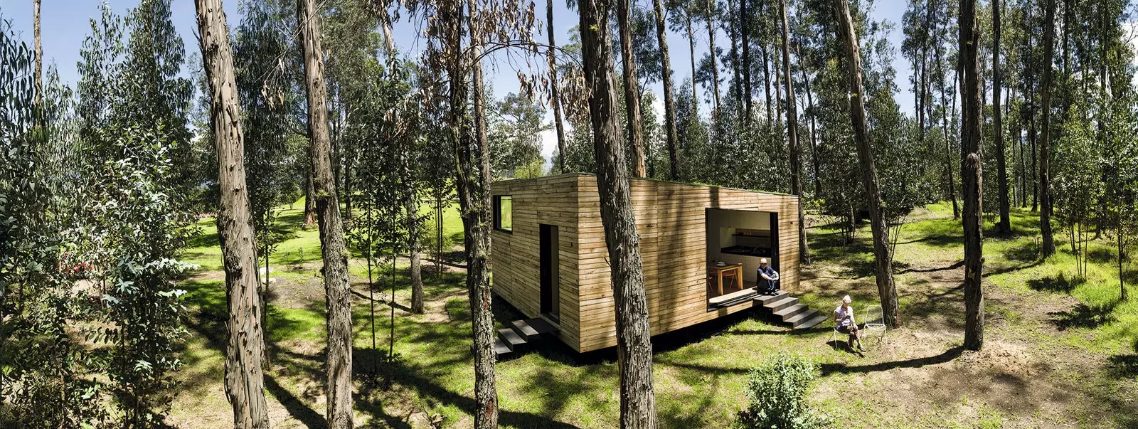 'Miguel and Rosa's house' in the forest of the University of Quito