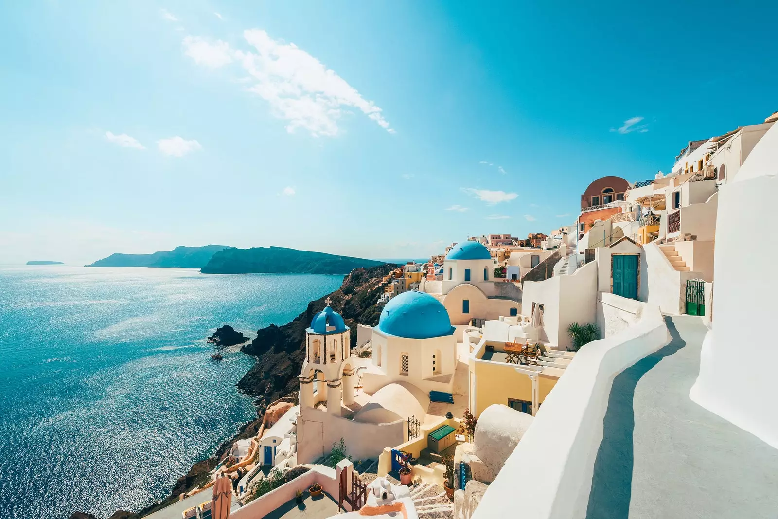 Het dorp Oia op Santorini.