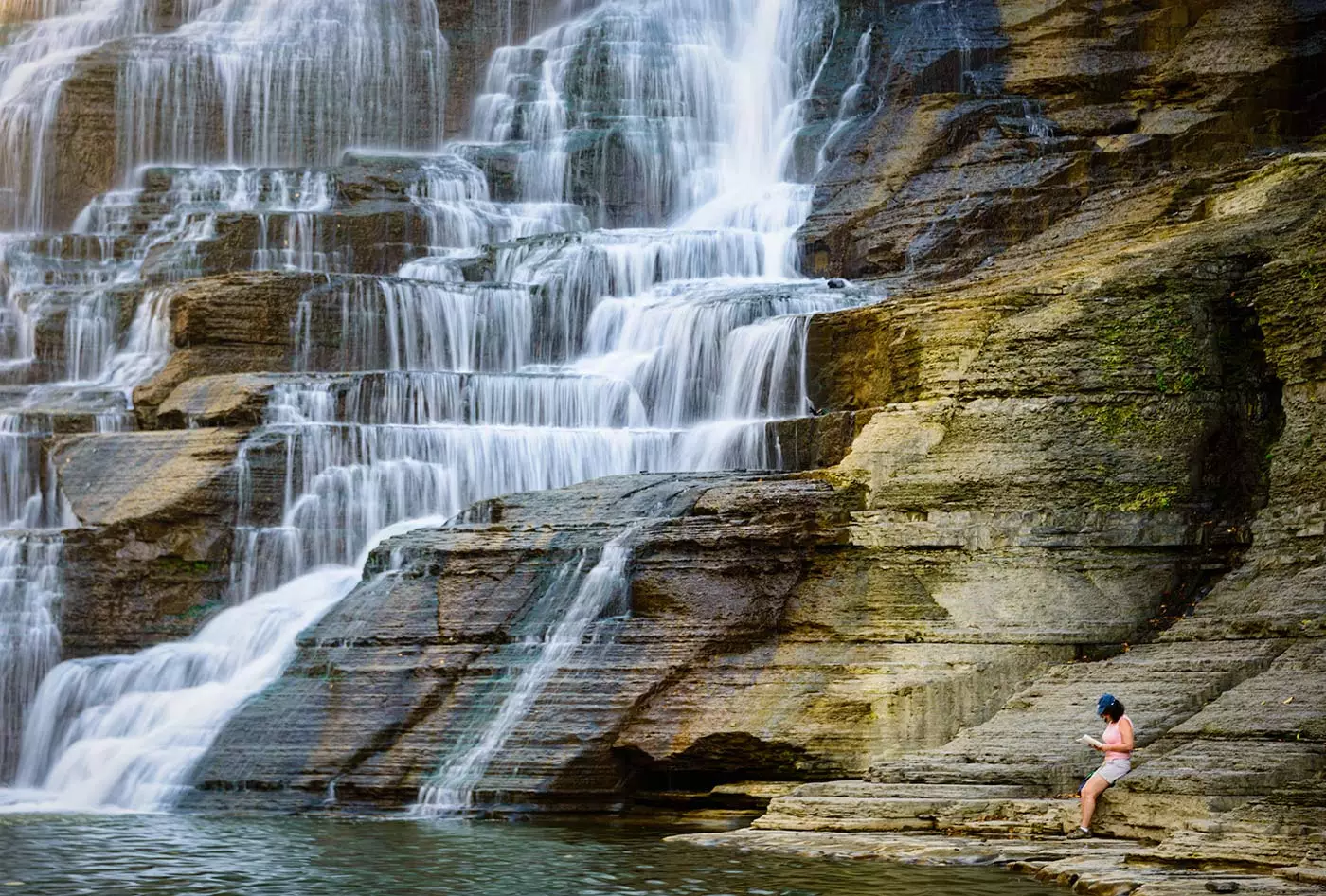 L'usato delle cascate di Itaca immagazzina foreste infinite...