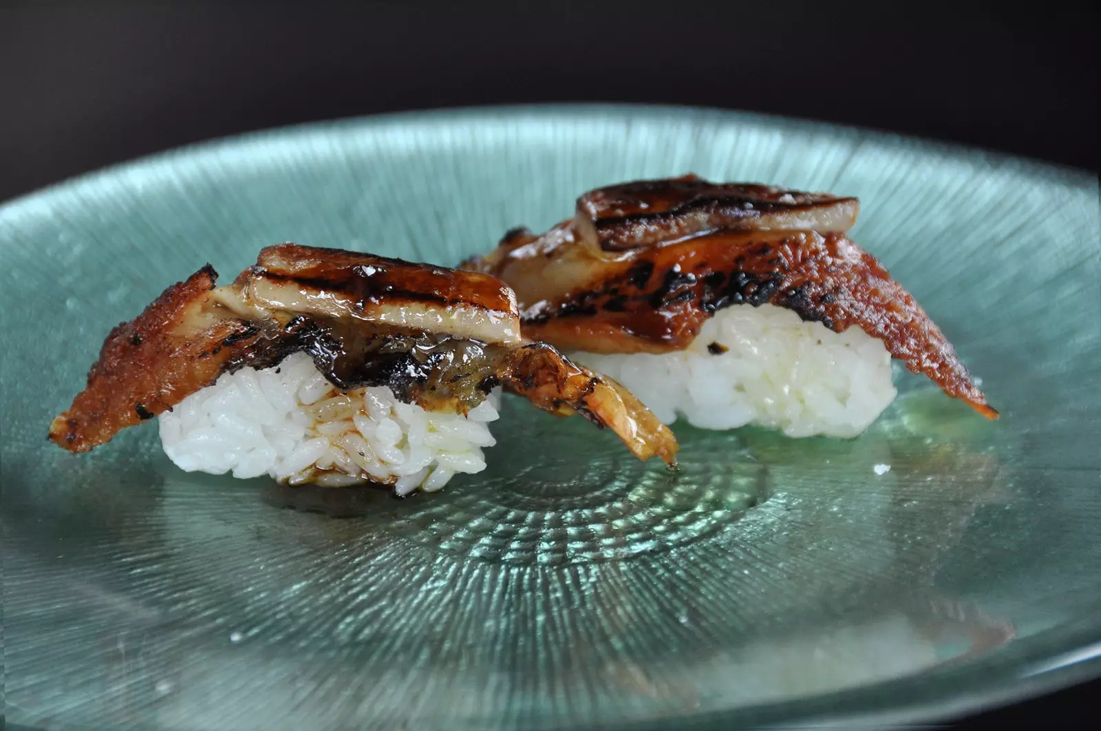 Nigiri flambe Unagui de Foie de Inari