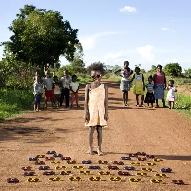 Maudy huko Kalulushi Zambia © Gabriele Galimberti INSTITUTE