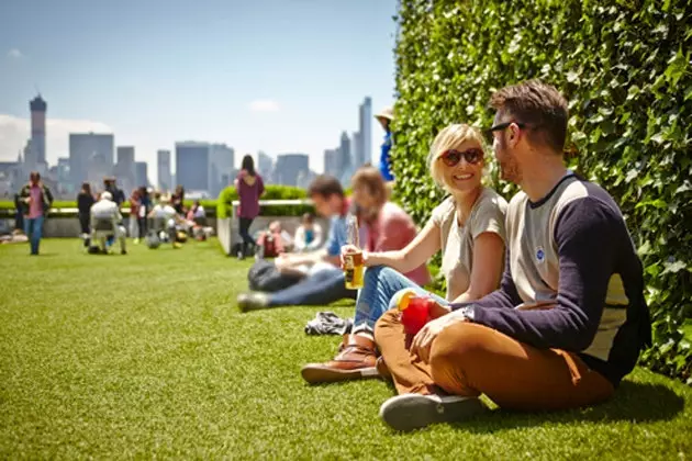 MET дахь Roof Garden кафе