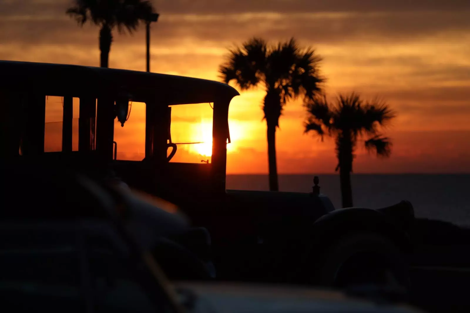 Amelia Island Concours d'Elegance классикалық автокөліктерді тағайындау