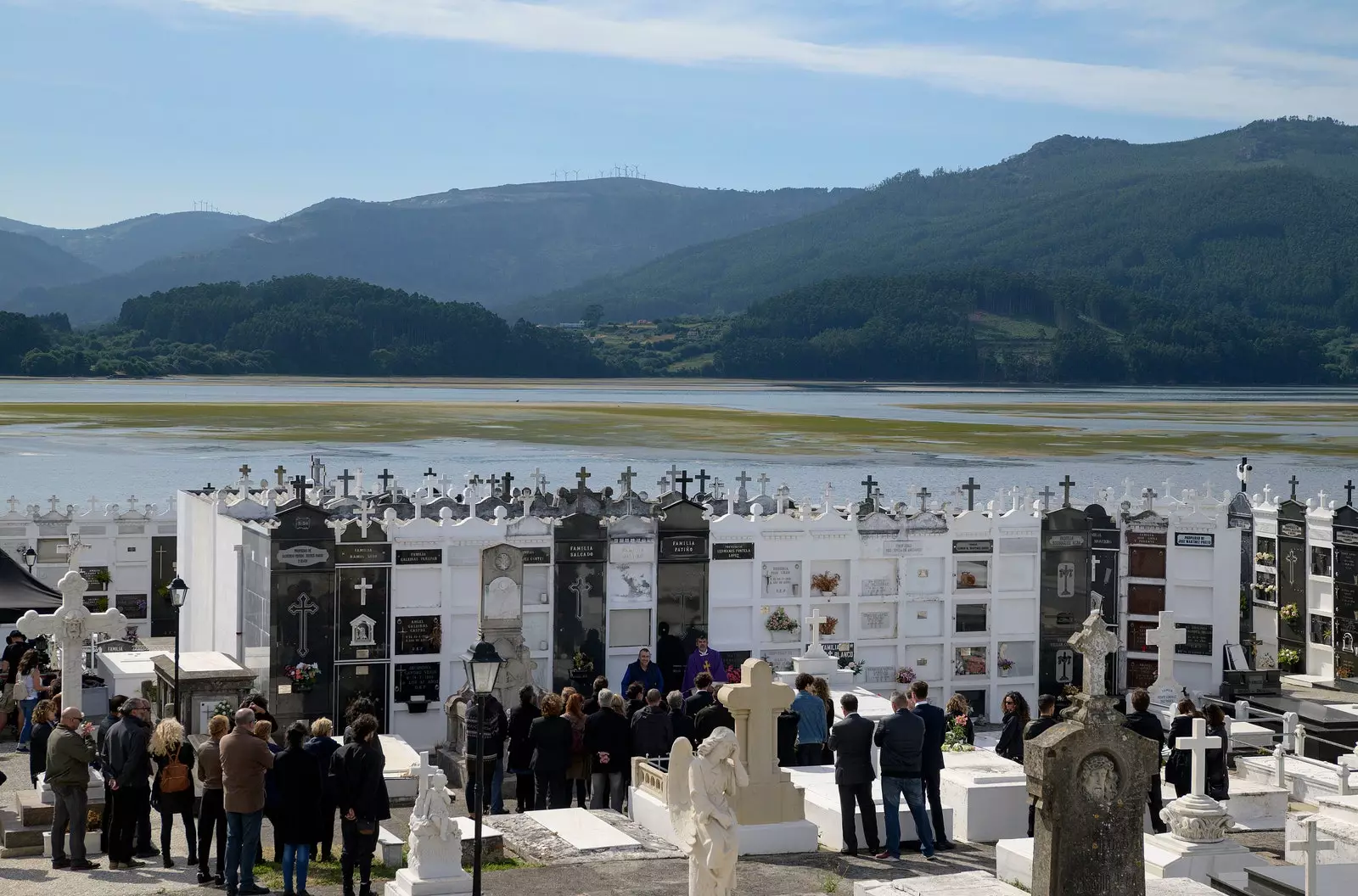 Cimetière d'Ortigueira pendant le tournage de 'Nboa'