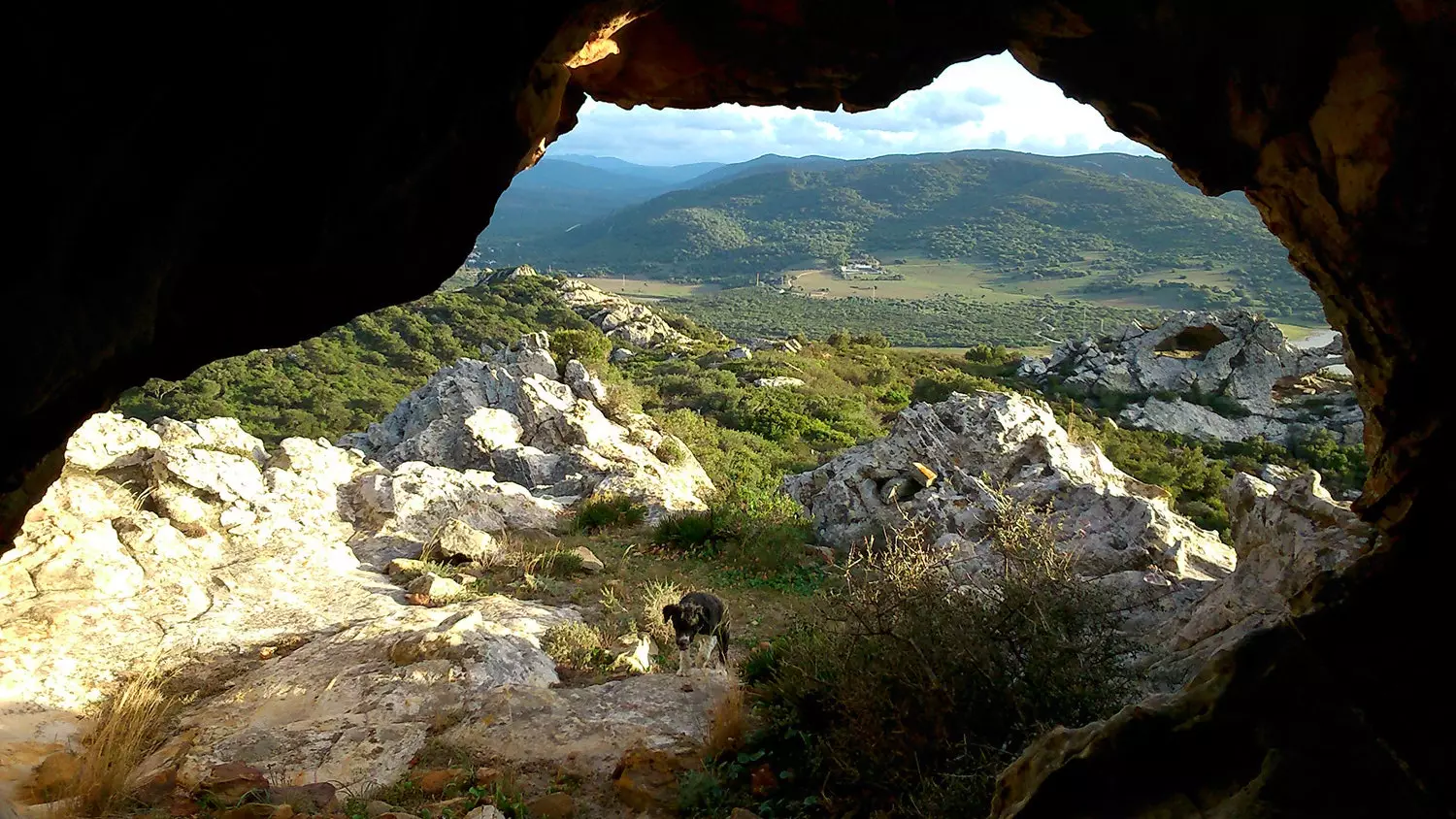 Shpella El Tajo de las Figuras në Benalup Cdiz.