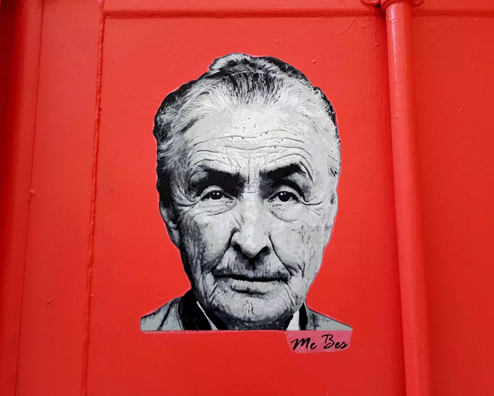 Stencil rəssam Georgia O'Keeffe Bes Me tərəfindən hazırlanmışdır