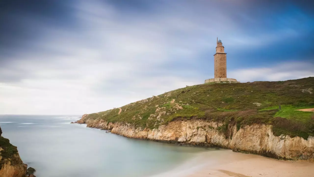 Ħames pajjiżi u l-aħjar postijiet tagħhom biex jaħarbu mis-sħana