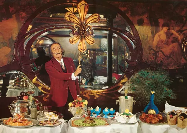 Le livre de cuisine de Dalí 'Les dîners de Gala' est réédité