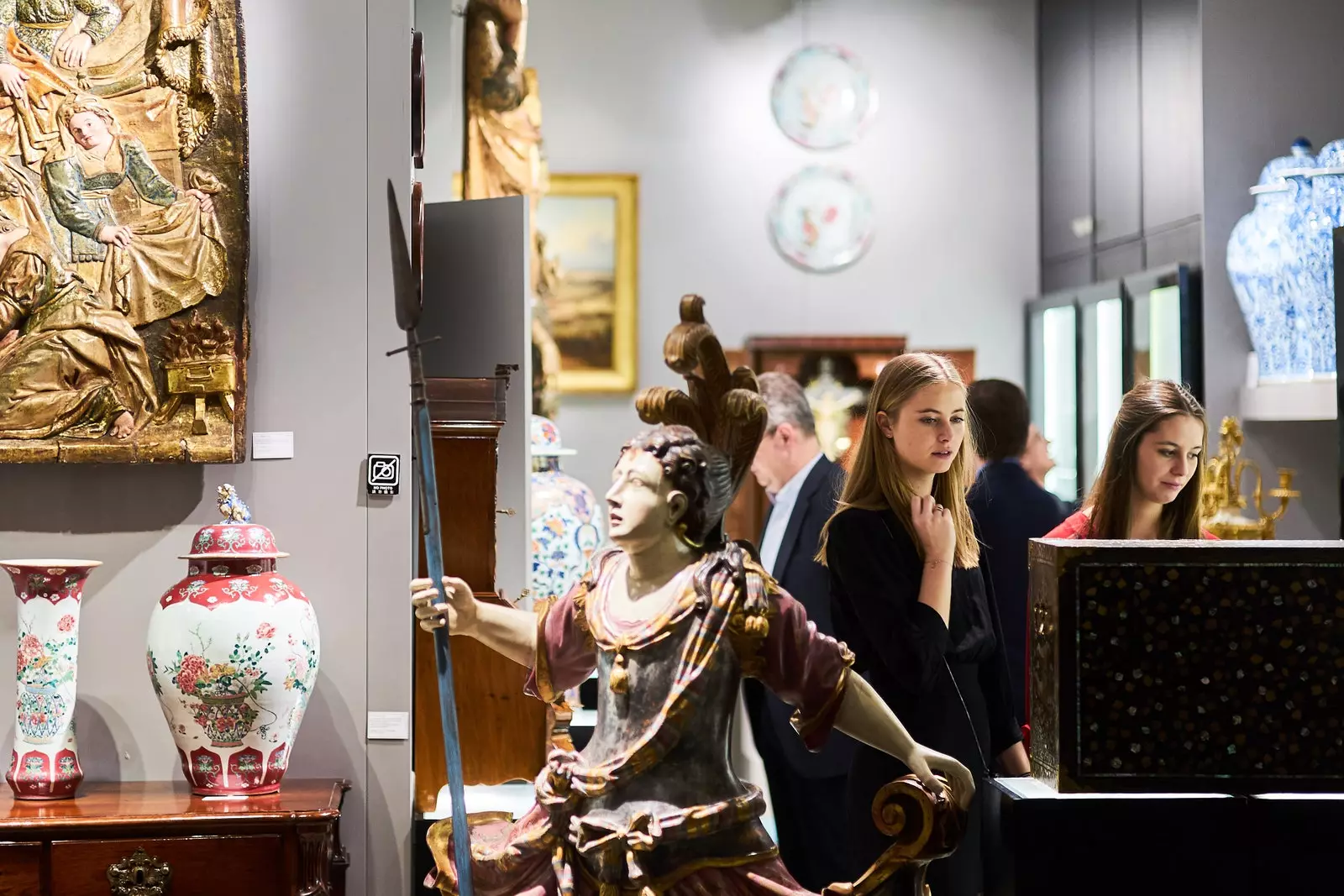 Ստենդ TEFAF Maastricht-ի վերջին հրատարակության ժամանակ