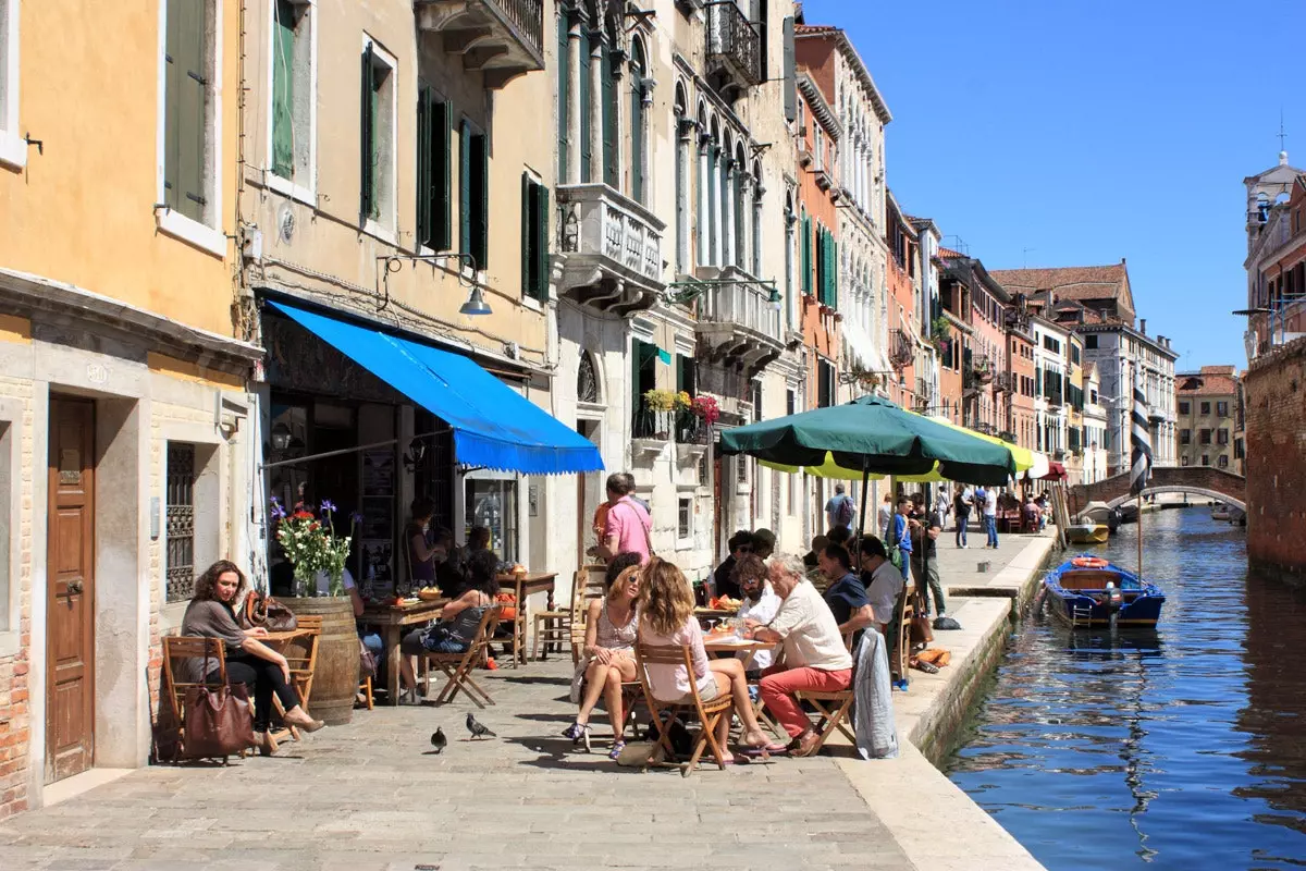 Có một Spritz tại Il paradiso perduto ở Venice