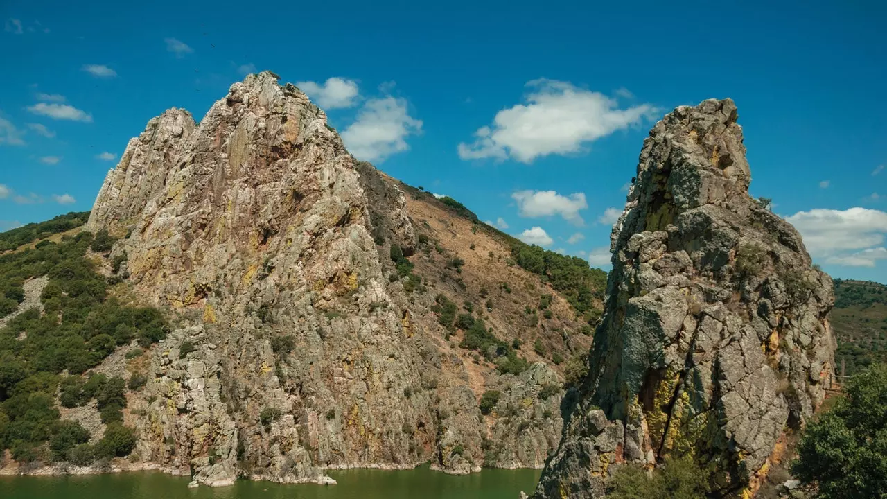 Percurso motorizado pelo Parque Nacional de Monfragüe