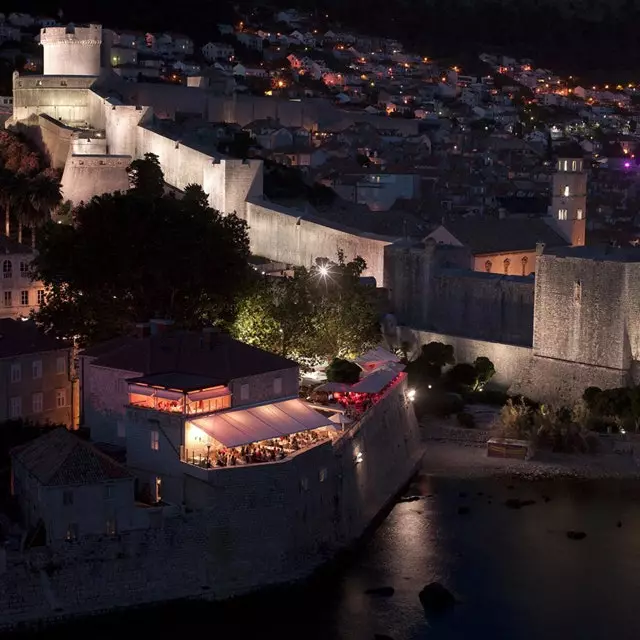 Garšīga un romantiska Nautika Dubrovnikā.