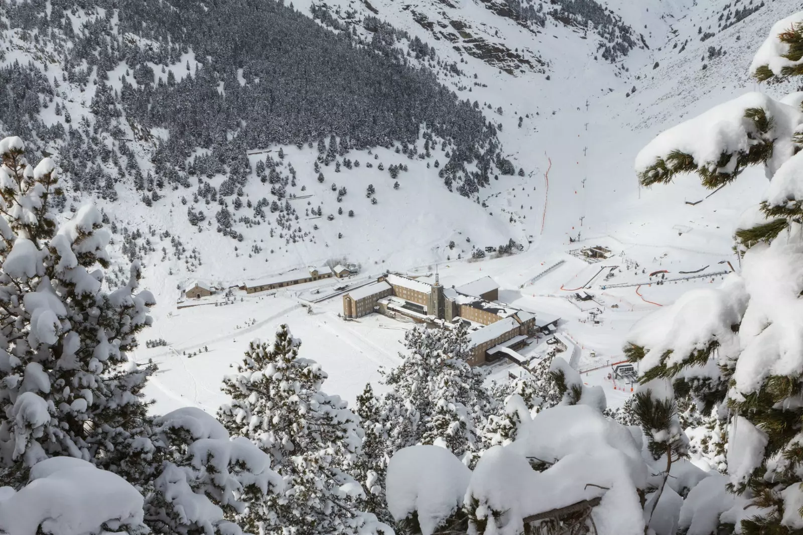 Vall de Nuria wakati wa baridi.