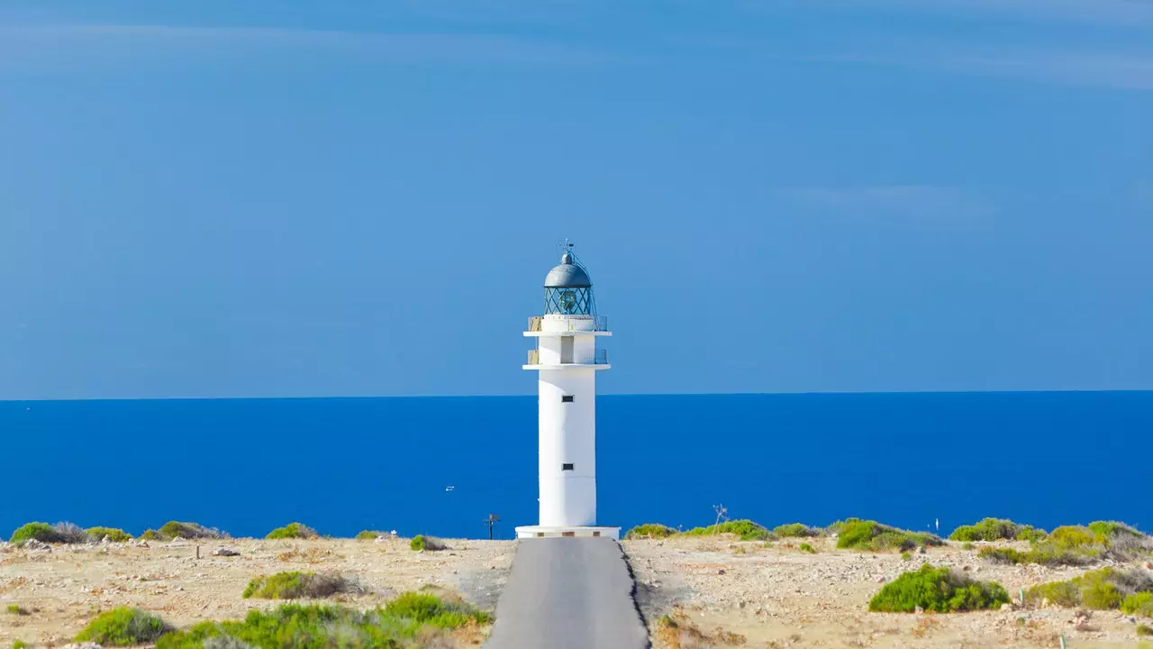 In viaggio attraverso Formentera: 37 chilometri di strada e nessun semaforo