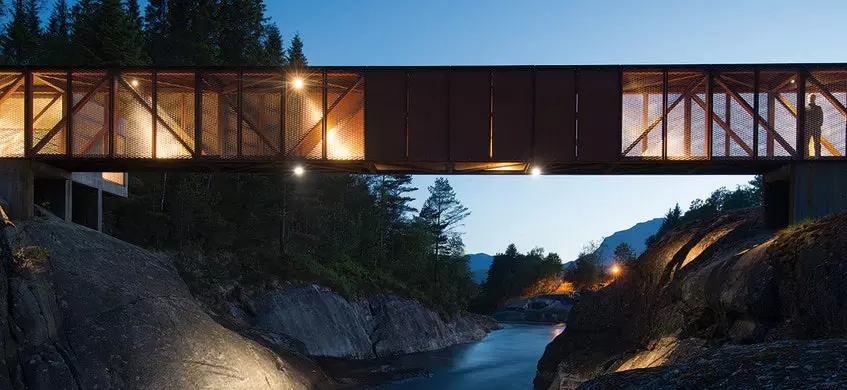 Norwegen. Architektur a Landschaft. Stroossen déi begeeschteren