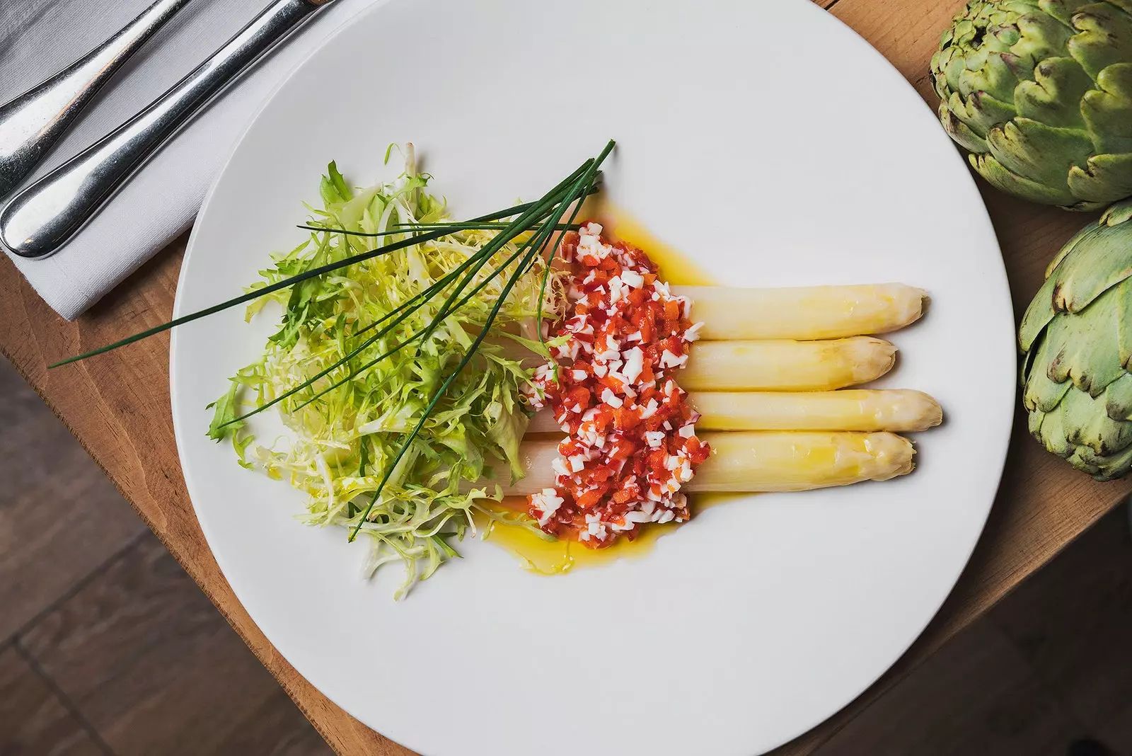 Spargel an der Vinaigrette