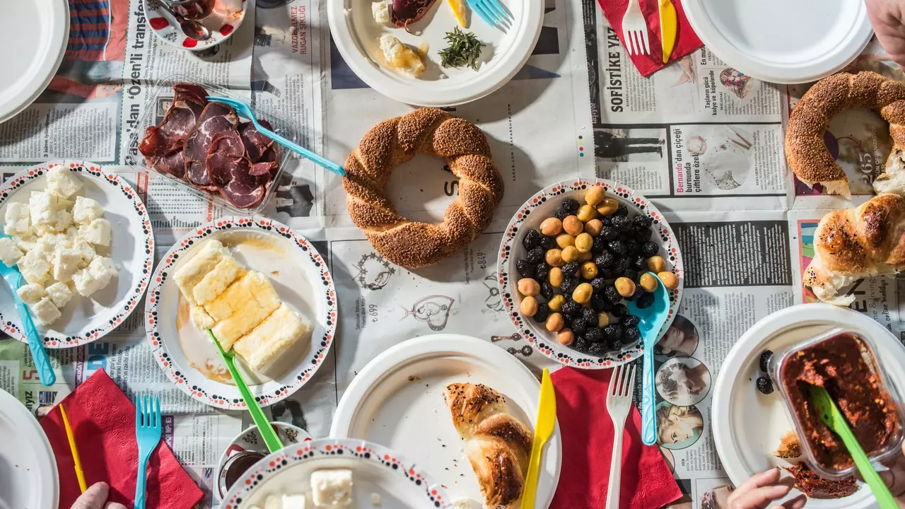 Turkiya taomlari safari: Istanbuldan Izmirga