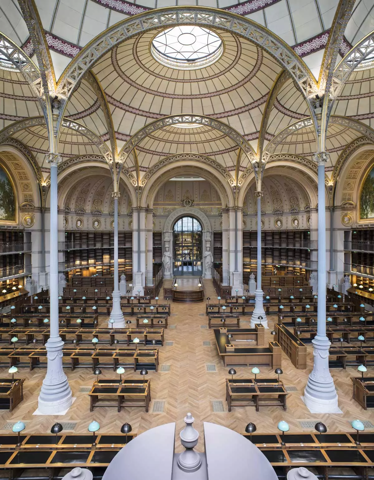 Den smukke Labrouste læsesal i det tidligere hovedkvarter for det franske nationalbibliotek genåbner for offentligheden