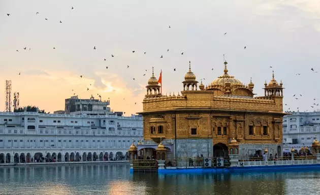 Teampall Órga Amritsar príomhchathair na Sikhism