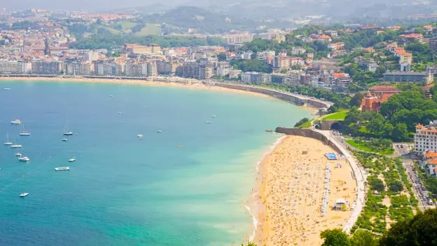 Ondarreta: lo spirito di San Sebastian dalla sabbia al mare